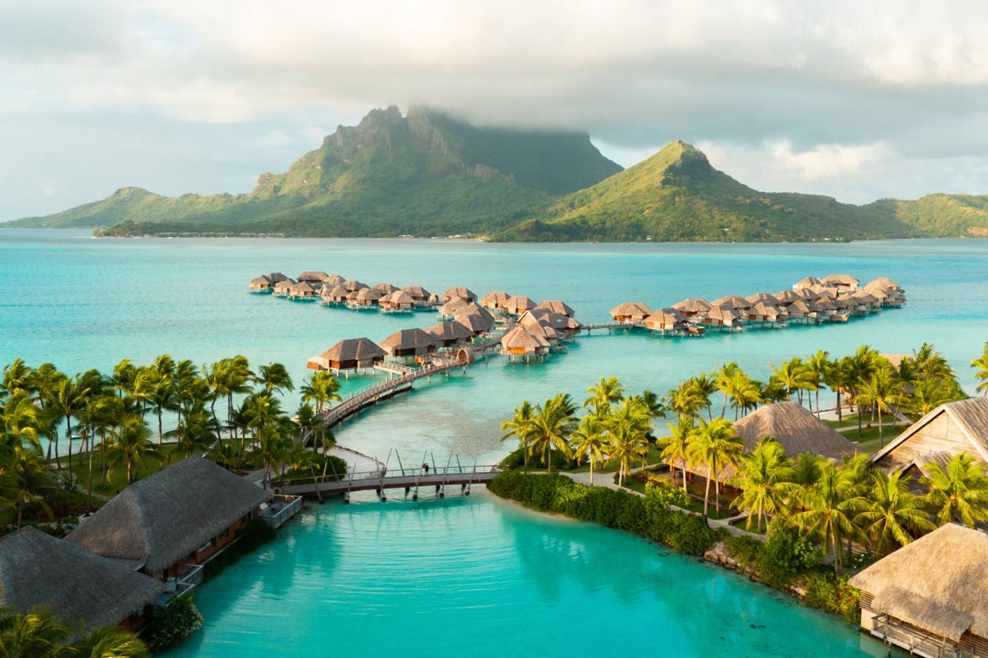 Four Seasons Resort Bora Bora